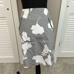 New York and Company stretch size 4 knee length.